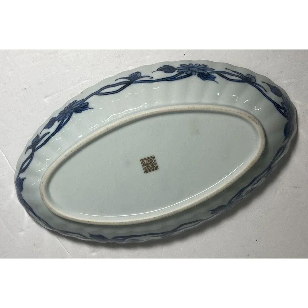 Vintage Japanese Imari Porcelain Painted Oval Bowl 1970s 23cmX14cm